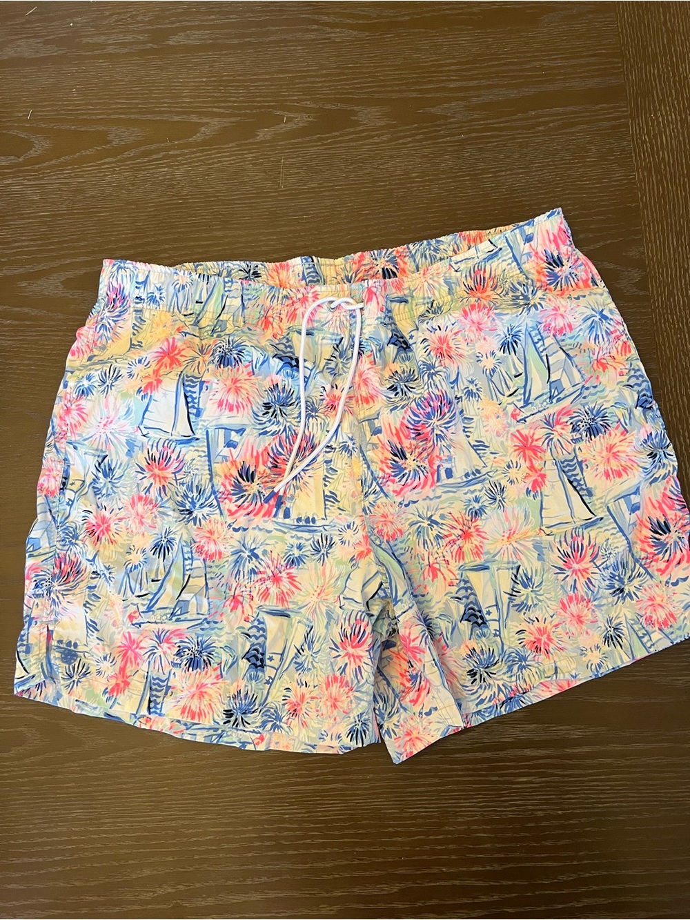 Lilly Pulitzer sea to shining sea Capri Trunk
